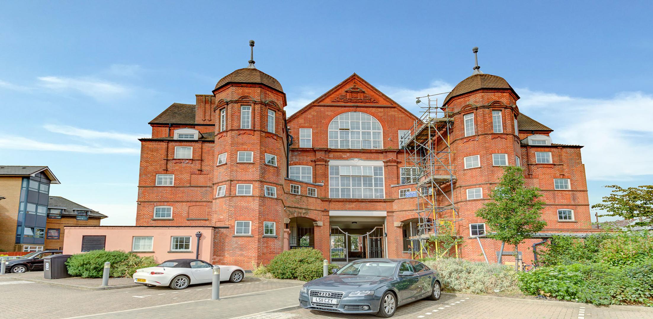 			Studio Apartment, 1 bath, 1 reception Flat			 Cooper Road, WILLESDEN GREEN/DOLLIS HILL